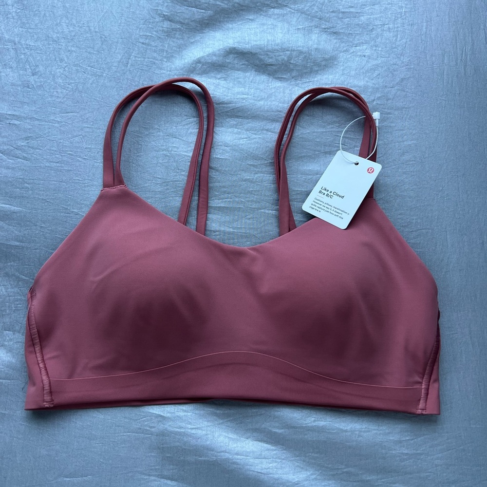 Lululemon like a cloud bra